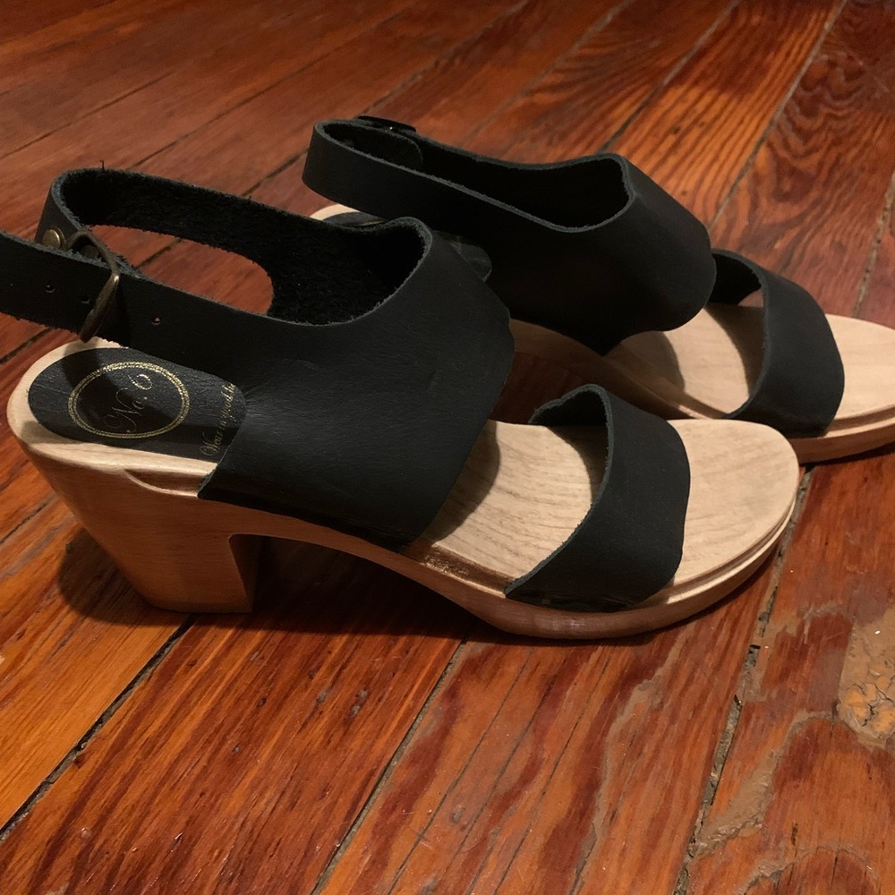 NEW Two Strap Clogs in Black from No.6